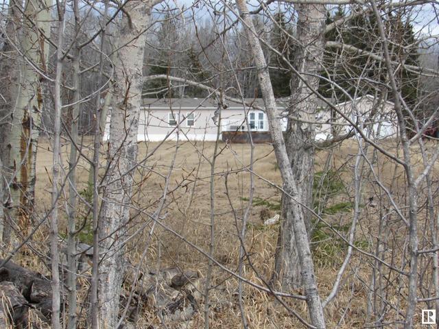 44012 Twp. Rd. 640, House other with 4 bedrooms, 2 bathrooms and null parking in Woodlands County AB | Image 2