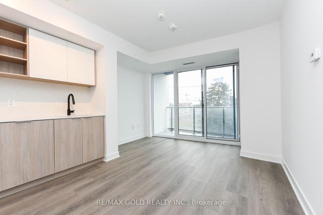 420 - 36 Zorra St N, Condo with 2 bedrooms, 2 bathrooms and 1 parking in Toronto ON | Image 11