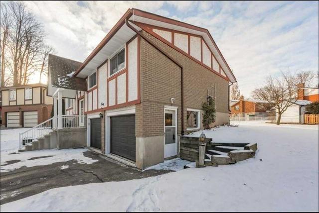 40 Cavalier Pl, House detached with 3 bedrooms, 3 bathrooms and 6 parking in Waterloo ON | Image 6