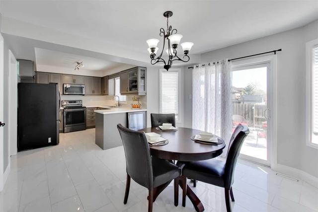 19 Sherwood Crt, House detached with 3 bedrooms, 3 bathrooms and 6 parking in Barrie ON | Image 7