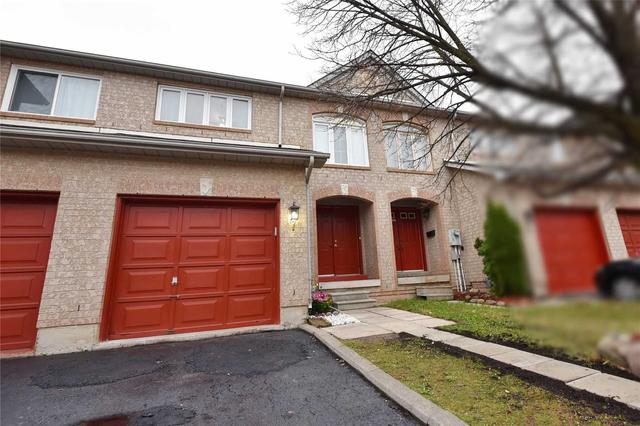 7 Gilgorm Rd, Townhouse with 3 bedrooms, 3 bathrooms and 2 parking in Brampton ON | Image 12