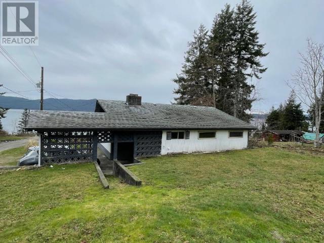 2135 Palmer Road, House detached with 4 bedrooms, 2 bathrooms and null parking in Powell River C BC | Image 24