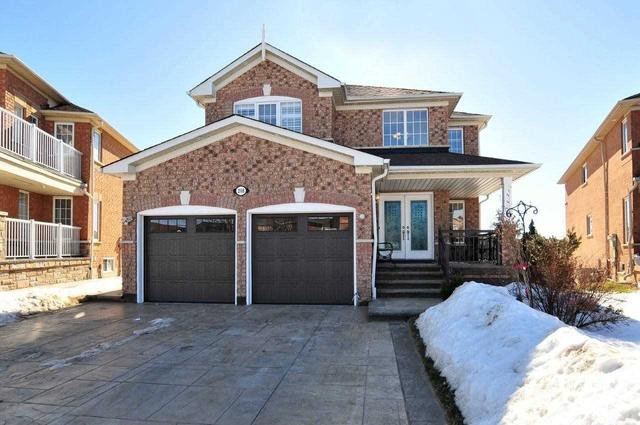 208 Vintage Gate, House detached with 4 bedrooms, 4 bathrooms and 6 parking in Brampton ON | Image 1