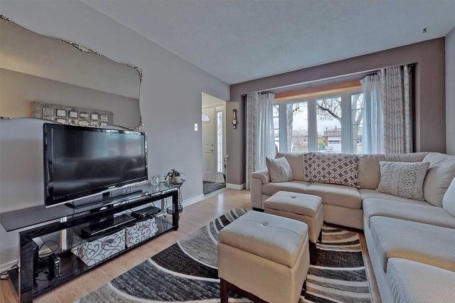 229 Centre St N, House detached with 4 bedrooms, 2 bathrooms and 4 parking in Brampton ON | Image 30