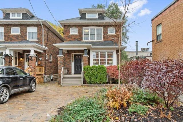 17 Golfdale Rd, House detached with 4 bedrooms, 4 bathrooms and 1 parking in Toronto ON | Image 1