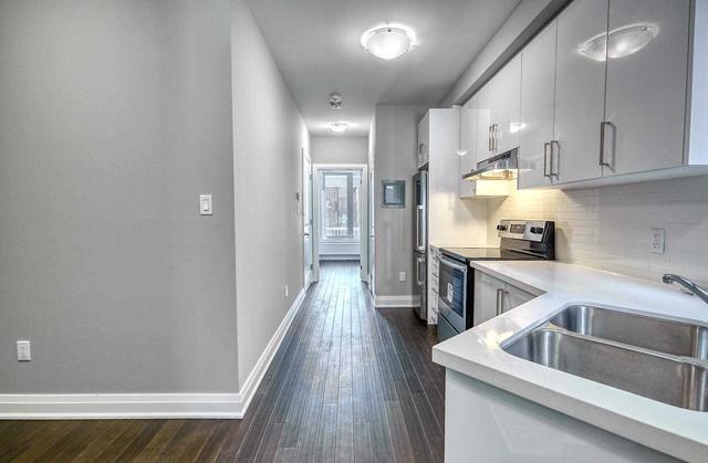 1064 College St, House semidetached with 4 bedrooms, 4 bathrooms and 0 parking in Toronto ON | Image 39