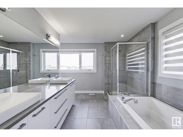 2118 Cavanagh Dr Sw, House detached with 3 bedrooms, 2 bathrooms and null parking in Edmonton AB | Image 29