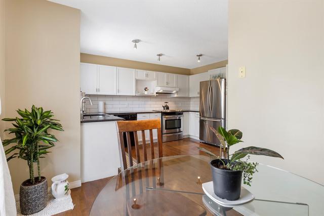 18 Stradwick Rise Sw, Home with 4 bedrooms, 2 bathrooms and 4 parking in Calgary AB | Image 14