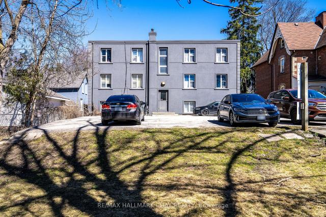106 Peel St, House detached with 6 bedrooms, 6 bathrooms and 9 parking in Barrie ON | Image 38