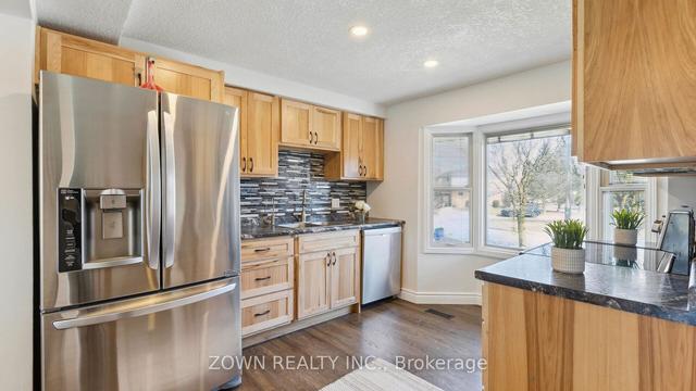 36 Caprice Crt, House semidetached with 3 bedrooms, 2 bathrooms and 3 parking in Kitchener ON | Image 37
