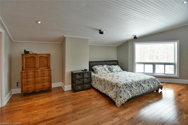 8736 12/13 Nottawasaga Sideroad, House detached with 3 bedrooms, 2 bathrooms and 12 parking in Clearview ON | Image 34