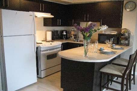 th04 - 95 The Queensway, Townhouse with 2 bedrooms, 2 bathrooms and 1 parking in Toronto ON | Image 1
