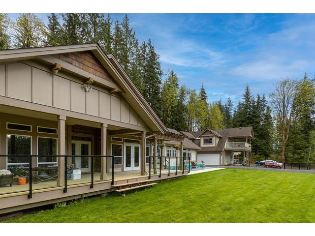 12156 Bell Street, House detached with 6 bedrooms, 5 bathrooms and 12 parking in Mission BC | Image 4