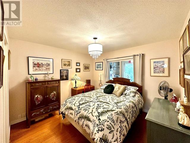 521 - 10th Avenue Unit# 1, House detached with 2 bedrooms, 2 bathrooms and 6 parking in Keremeos BC | Image 16