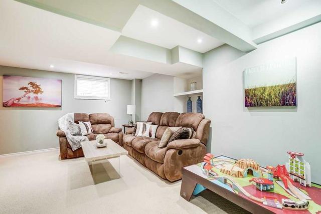 44 Richard Coulson Cres, House detached with 3 bedrooms, 3 bathrooms and 4 parking in Whitchurch Stouffville ON | Image 24