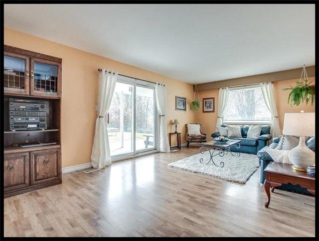 871 Swiss Height, House detached with 3 bedrooms, 3 bathrooms and 6 parking in Oshawa ON | Image 5