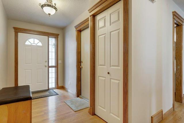 13 Patina View Sw, Home with 2 bedrooms, 2 bathrooms and 2 parking in Calgary AB | Image 3