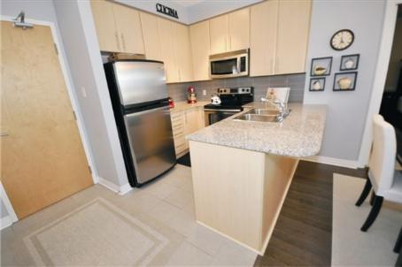 906 - 3515 Kariya Dr, Condo with 2 bedrooms, 2 bathrooms and 2 parking in Mississauga ON | Image 5