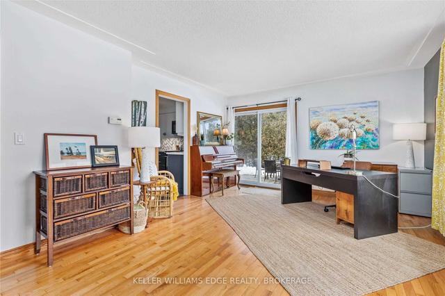 23 Fireside Dr, House detached with 3 bedrooms, 4 bathrooms and 10 parking in Hamilton ON | Image 3