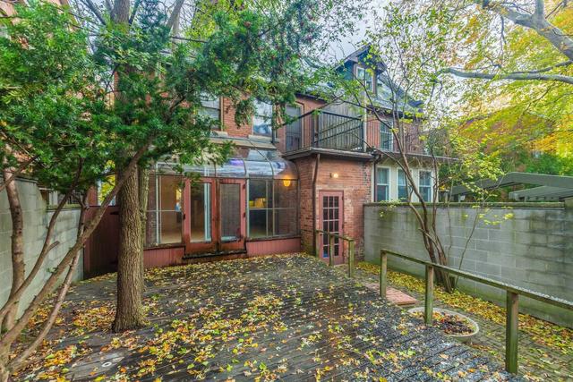 22 Nanton Ave, House semidetached with 4 bedrooms, 3 bathrooms and 0 parking in Toronto ON | Image 15