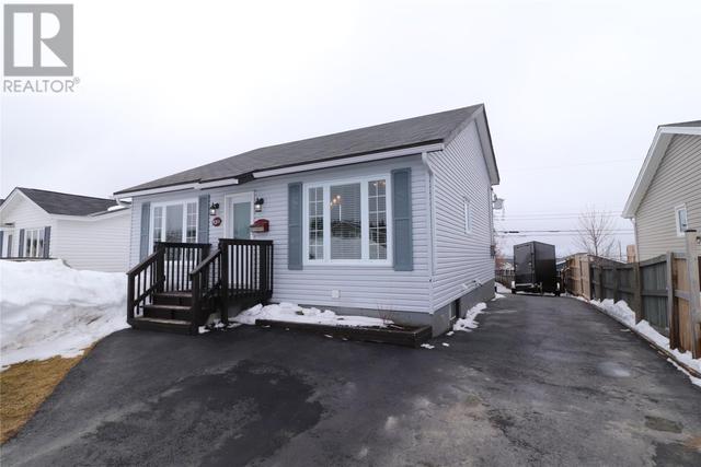 13 Montclair Street, House detached with 4 bedrooms, 2 bathrooms and null parking in Mount Pearl NL | Image 1