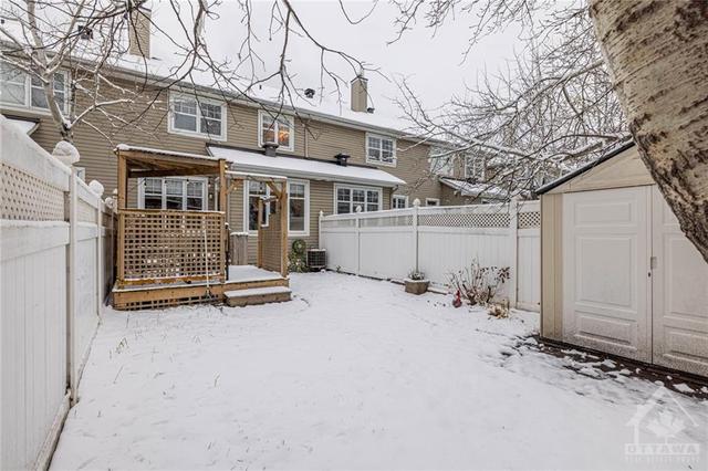 519 Devonwood Circle, Townhouse with 3 bedrooms, 3 bathrooms and 3 parking in Ottawa ON | Image 28