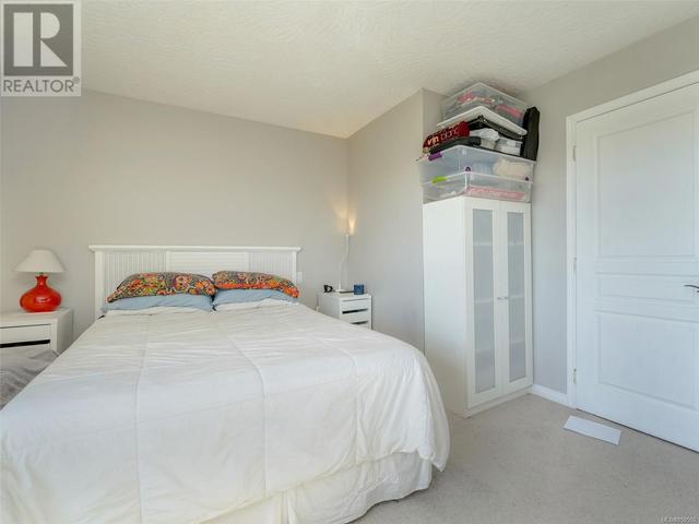 410 - 799 Blackberry Rd, Condo with 2 bedrooms, 2 bathrooms and 1 parking in Saanich BC | Image 15