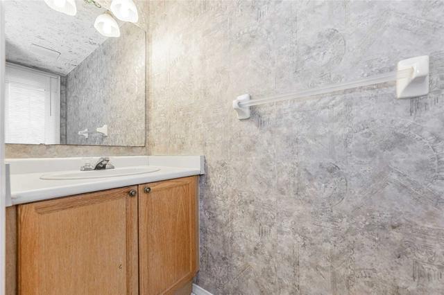 1 - 302 College Ave, Townhouse with 3 bedrooms, 2 bathrooms and 2 parking in Guelph ON | Image 24