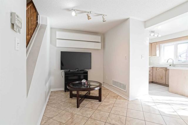 50 - 1588 South Parade Crt, Townhouse with 3 bedrooms, 2 bathrooms and 2 parking in Mississauga ON | Image 17