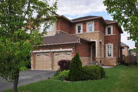 2227 Chickadee Cres, House detached with 4 bedrooms, 3 bathrooms and 2 parking in Oakville ON | Image 1