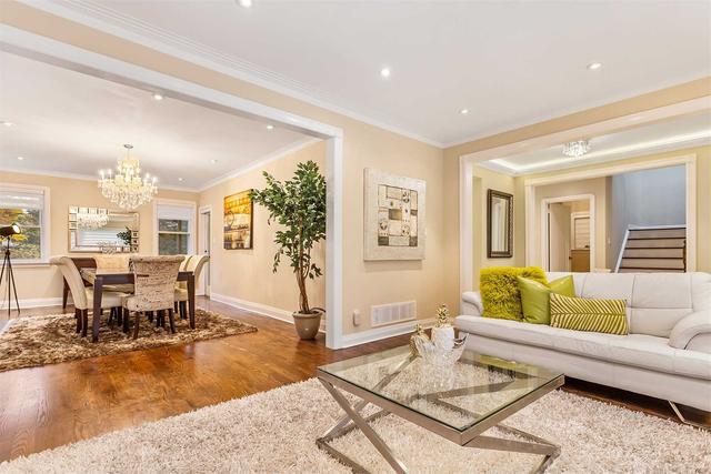 562 Blythwood Rd W, House detached with 5 bedrooms, 4 bathrooms and 7 parking in Toronto ON | Image 34