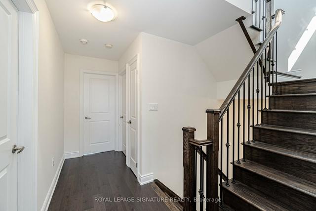 127 Widdicombe Hill, House attached with 3 bedrooms, 4 bathrooms and 2 parking in Toronto ON | Image 17