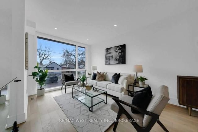 100 Lake Cres N, House detached with 4 bedrooms, 4 bathrooms and 3 parking in Toronto ON | Image 37