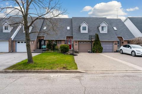 4565 Juniper Court, House attached with 3 bedrooms, 1 bathrooms and 2 parking in Lincoln ON | Card Image
