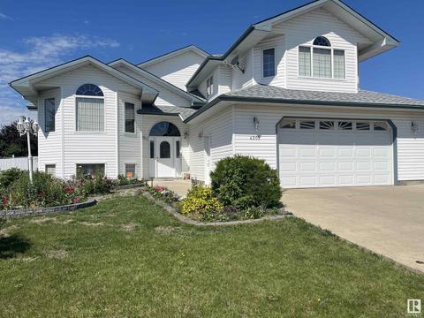 4202 47 St, House detached with 5 bedrooms, 4 bathrooms and null parking in Vegreville AB | Card Image