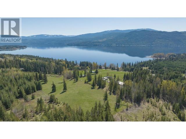 6197 Line 17 Road, House detached with 3 bedrooms, 2 bathrooms and 20 parking in Columbia Shuswap F BC | Image 65