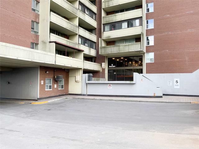 212 - 5 Massey Sq, Condo with 2 bedrooms, 1 bathrooms and 0 parking in Toronto ON | Image 4
