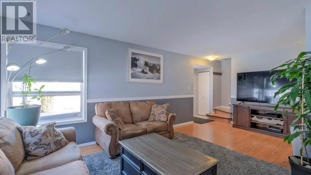 158 - 1458 Penticton Avenue, House attached with 3 bedrooms, 1 bathrooms and 2 parking in Penticton BC | Image 4