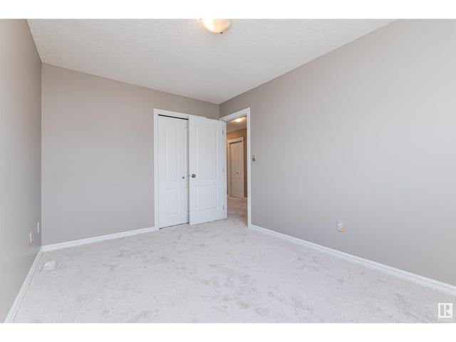 7716 8 Av Sw, House detached with 4 bedrooms, 3 bathrooms and null parking in Edmonton AB | Image 36