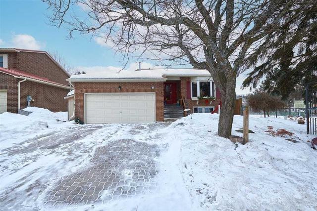 76 Lillian Cres, House detached with 3 bedrooms, 2 bathrooms and 4 parking in Barrie ON | Image 1