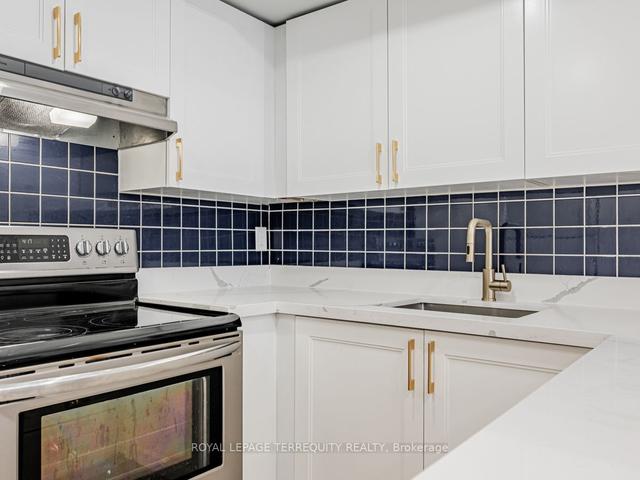 247 - 415 Jarvis St, Townhouse with 2 bedrooms, 1 bathrooms and 1 parking in Toronto ON | Image 4