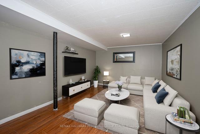 36 - 28 Donald St, Townhouse with 4 bedrooms, 2 bathrooms and 2 parking in Barrie ON | Image 3