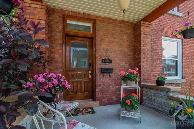 21 Victoria Avenue, House detached with 3 bedrooms, 2 bathrooms and 2 parking in Brockville ON | Image 3
