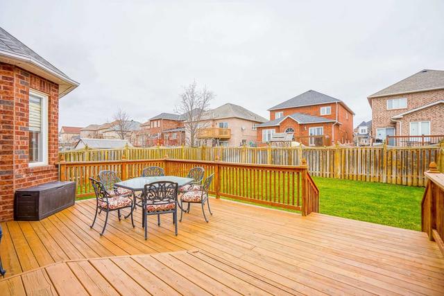 102 Root Cres, House detached with 3 bedrooms, 2 bathrooms and 6 parking in Ajax ON | Image 31