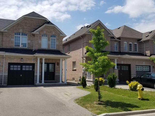 109 Black Maple Cres, House semidetached with 3 bedrooms, 4 bathrooms and 2 parking in Vaughan ON | Image 2