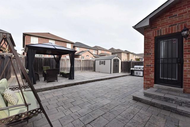30 Coakwell Dr S, House detached with 4 bedrooms, 4 bathrooms and 4 parking in Markham ON | Image 32