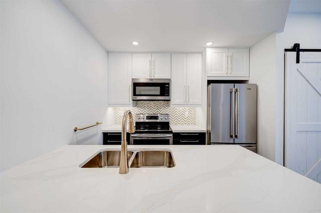 th2 - 11 Niagara St, Townhouse with 3 bedrooms, 2 bathrooms and 1 parking in Toronto ON | Image 8