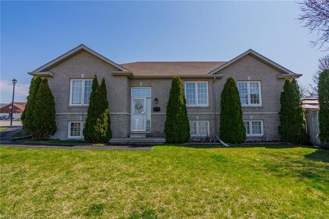 289 O'connor Court, House detached with 4 bedrooms, 2 bathrooms and 6 parking in Cobourg ON | Image 1