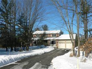 46 Grierson Lane, House detached with 5 bedrooms, 3 bathrooms and 12 parking in Ottawa ON | Image 1
