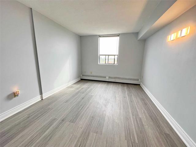 908 - 25 Sunrise Ave, Condo with 3 bedrooms, 2 bathrooms and 1 parking in Toronto ON | Image 16